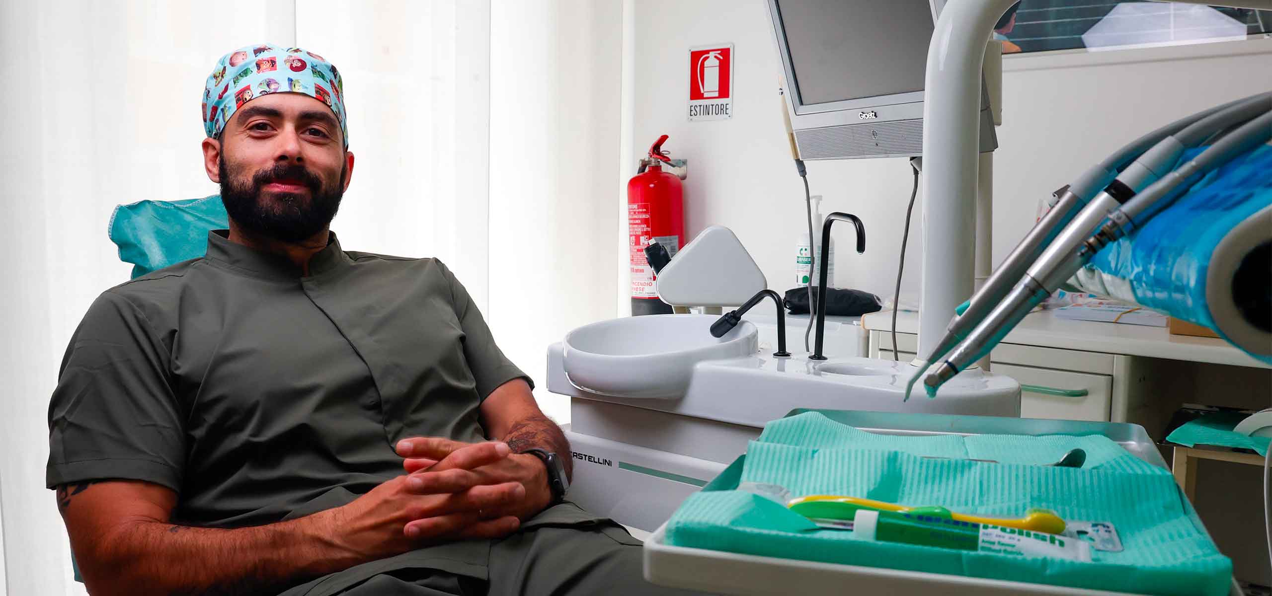 Dott. Andrea Albani - dentista a RImini